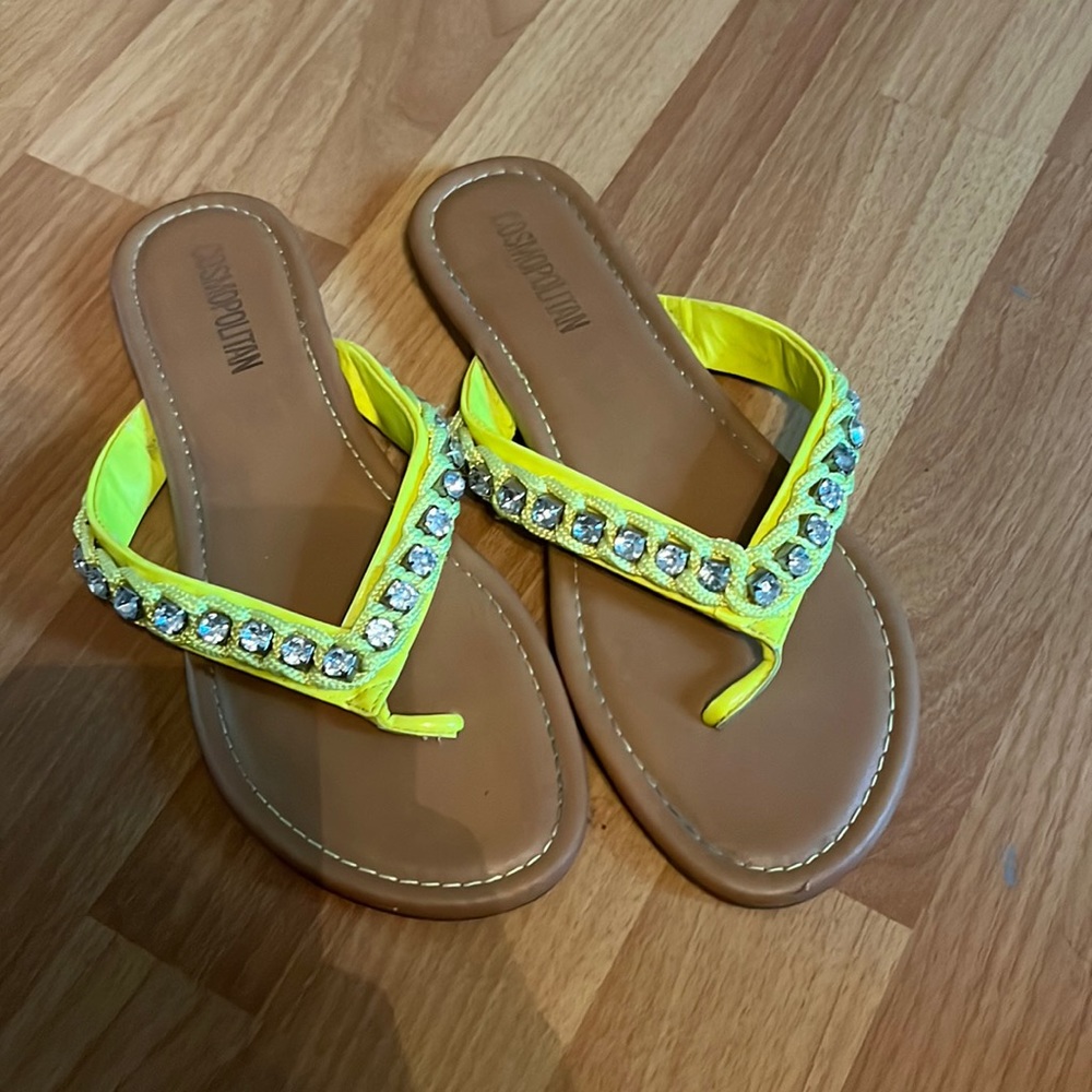 Womens Size 9 Cosmopolitan Sandals